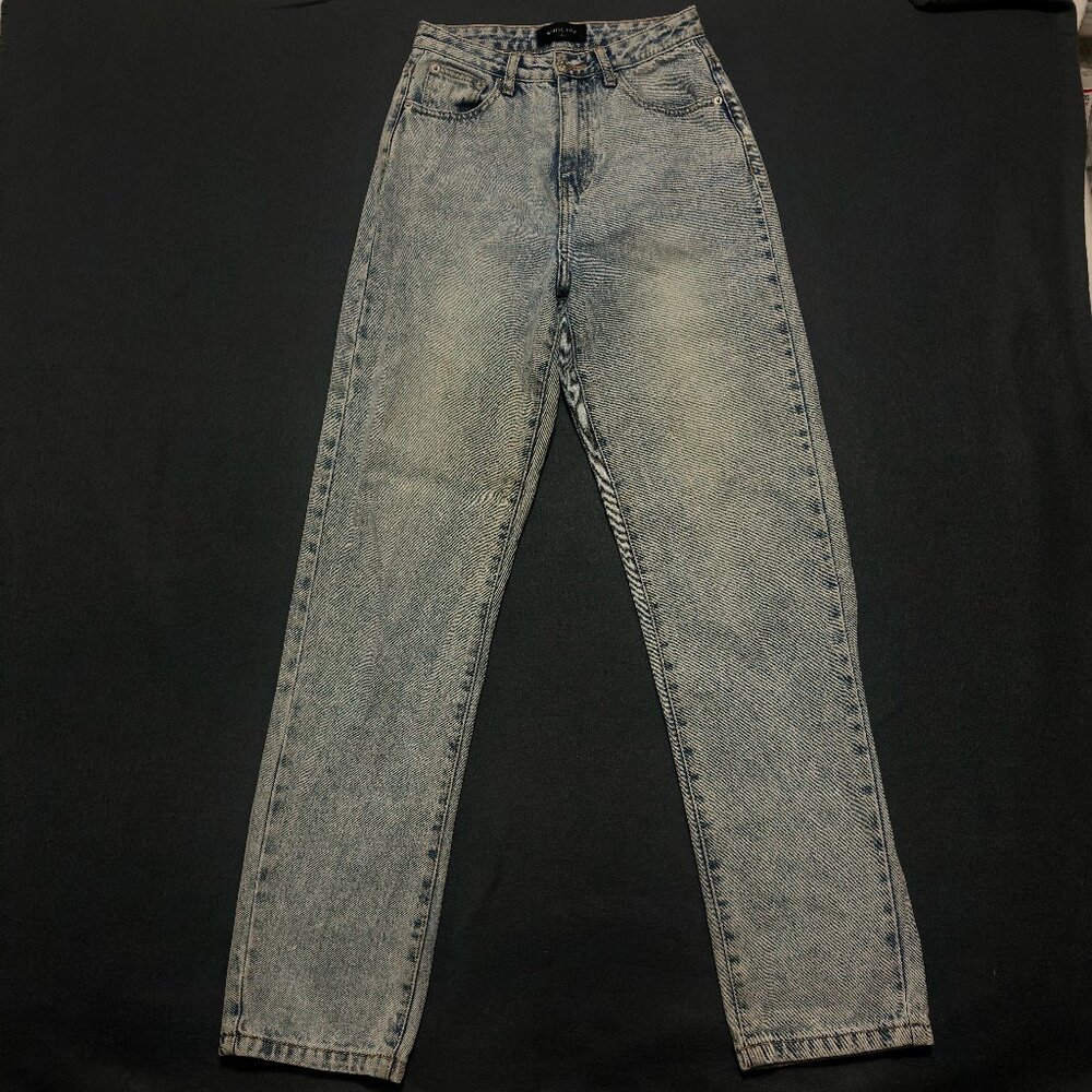 WHITE FOX Jeans Womens size S (24x32) Blue Straight Leg Ankle Distressed
